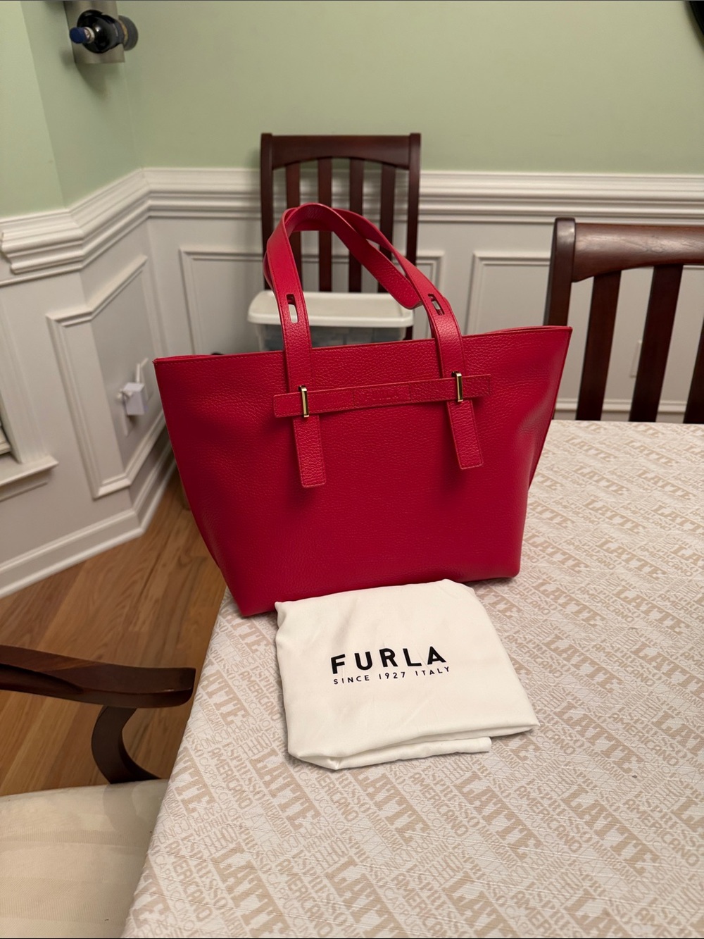 Furla Giove Leather tote❤️